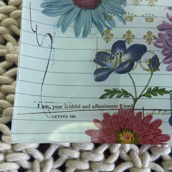 Fringe Studio Printemps Fleurs FRIEND Rectangular Glass Trinket Tray 8" x 4" - Picture 2 of 6